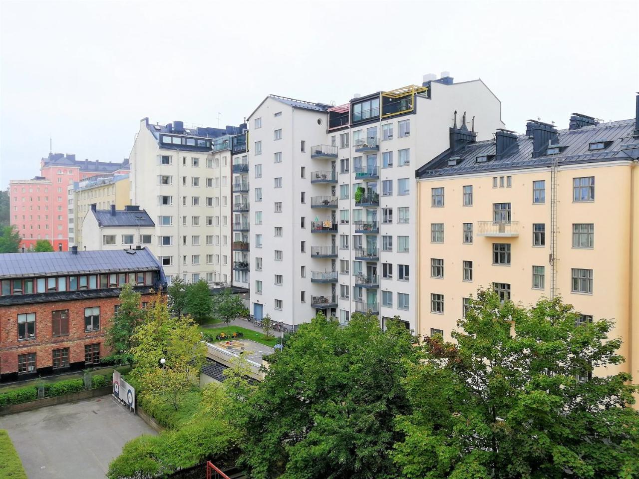 Hiisi Homes Helsinki Soernaeinen Экстерьер фото